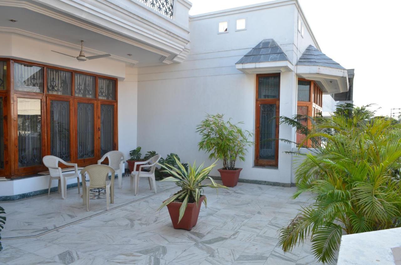 Sandy'S Homestay Dżammu Zewnętrze zdjęcie